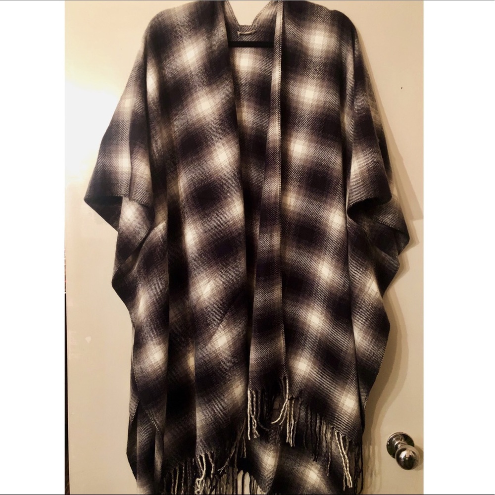 Urban Outfitters open front poncho
